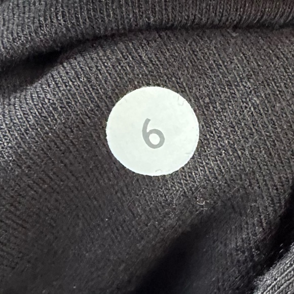 LULULEMON black Savasana wrap - Picture 5 of 5